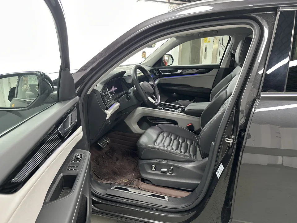 Volkswagen Teramont Tuang 2022 Touron X 380TSI 4WD Luxury Edition 2022 — миниатюра 5