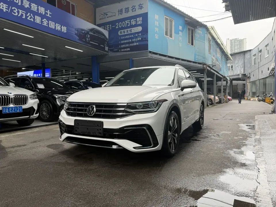 Volkswagen Tiguan L 2022