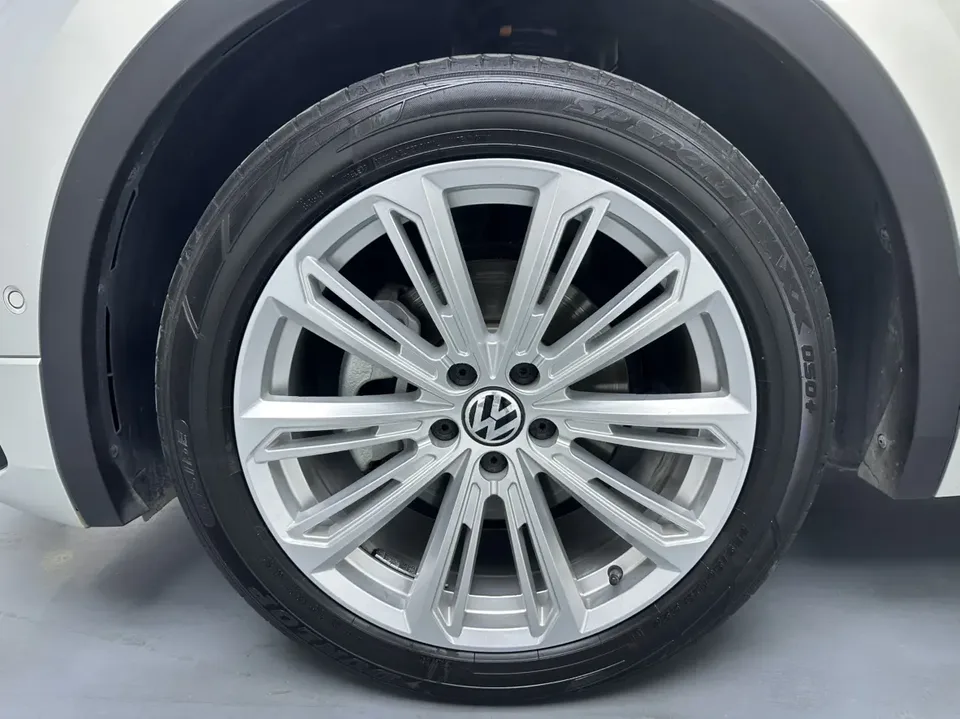 Volkswagen Tiguan L Tiguan L 2022 Tiguan L 2022 380TSI automatic four-wheel drive R-Line 7-seater version 2022 — thumbnail 2