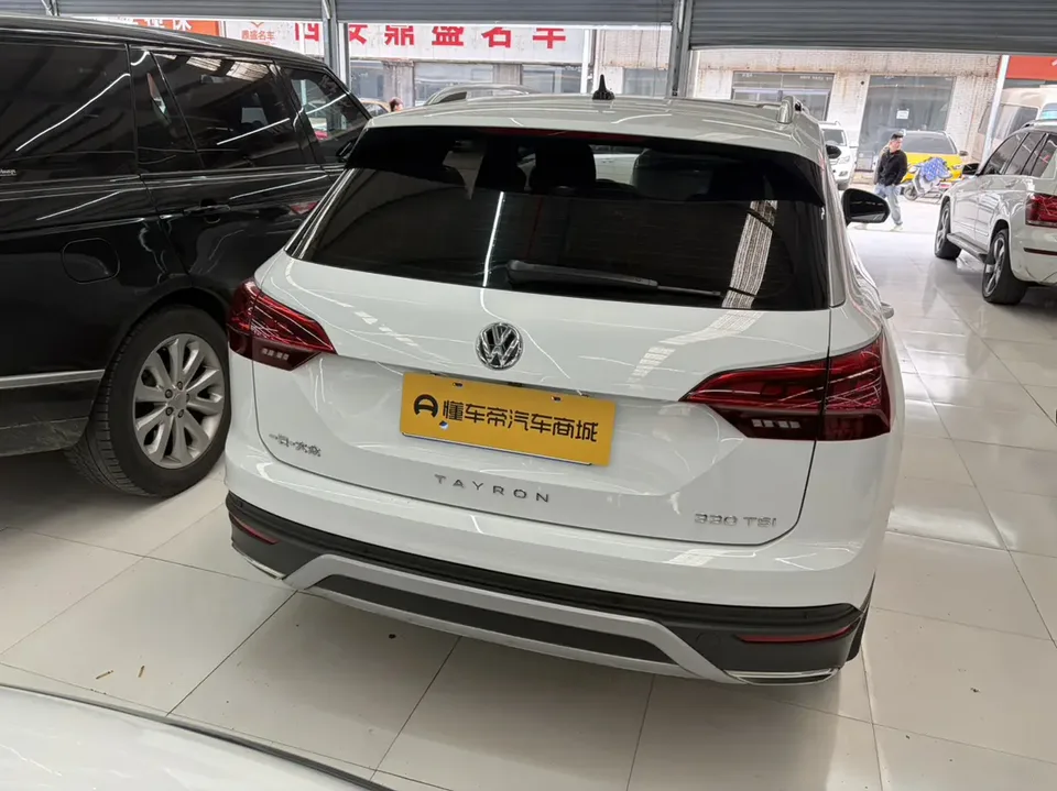 Volkswagen Tayron 330TSI 2WD Luxury Smart Edition 2022 — миниатюра 2