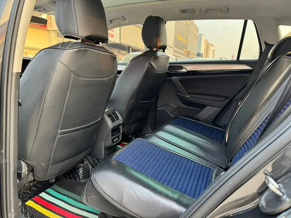 Volkswagen Tayron Tanyue 2022 280TSI 2WD Luxury Smart Edition 2022 — миниатюра 3