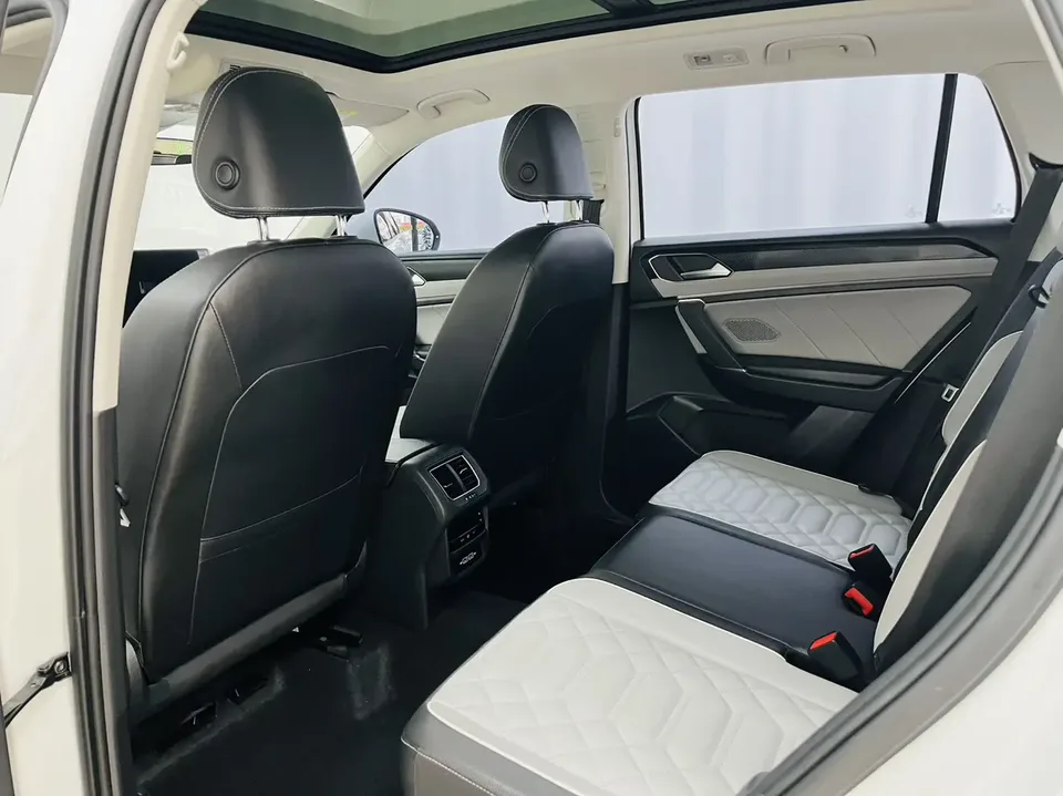 Volkswagen Tayron Tanyue 2023 280TSI 2WD Luxury Plus Advanced Edition 2023 — миниатюра 3