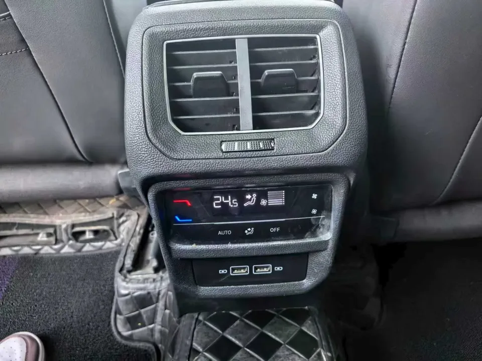 Volkswagen Tayron Tanyue 2023 280TSI 2WD Luxury Plus Advanced Edition 2023 — миниатюра 3