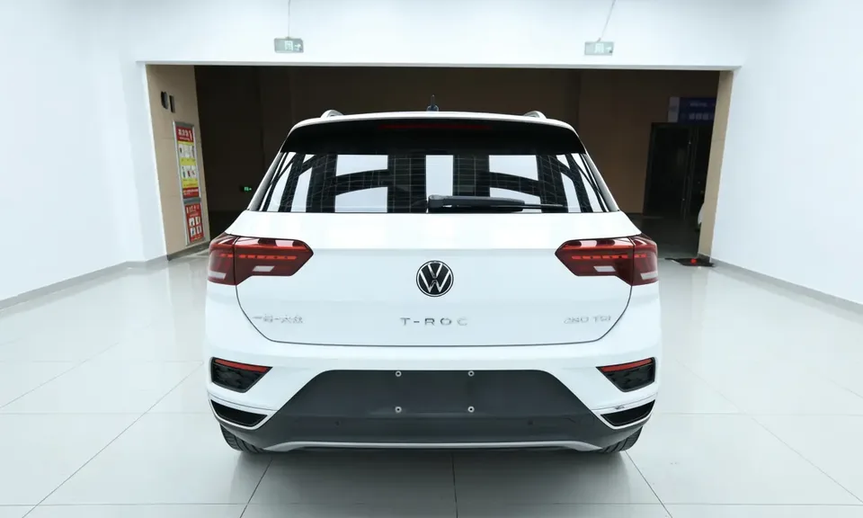 Volkswagen T-Roc TANG 2022 280TSI DSG 2WD Comfort PLUS 2022 — миниатюра 5