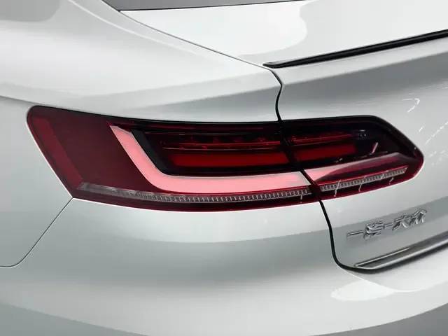 Volkswagen Arteon Volkswagen CC 2021 330TSI Dazzling Edition 2022 — миниатюра 4