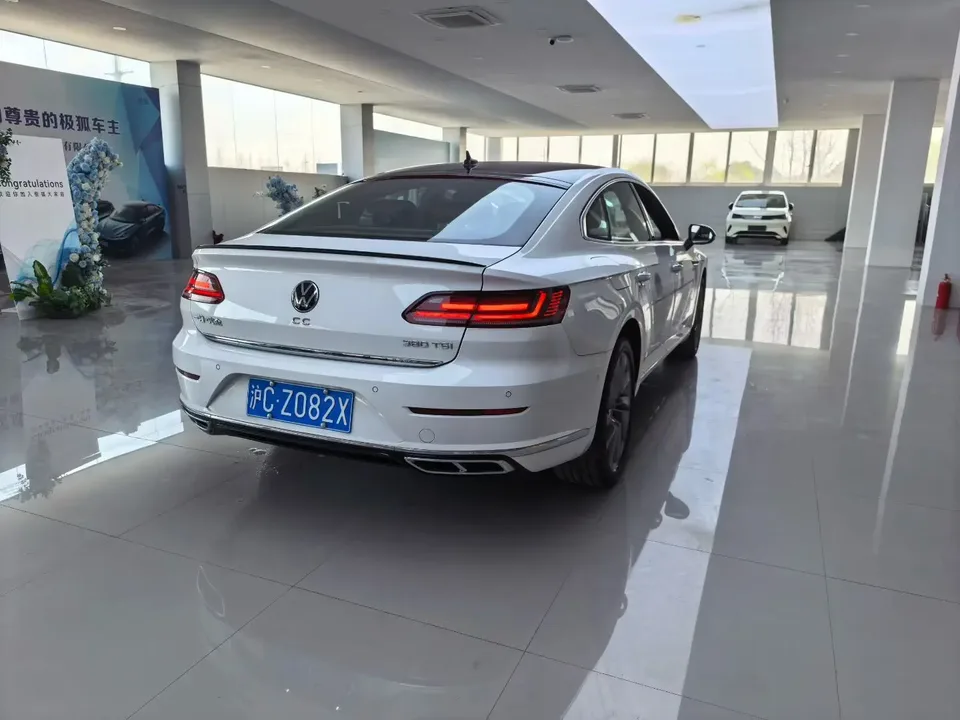 Volkswagen Arteon CC 2024 380TSI Eye-catching Edition 2024 — thumbnail 2