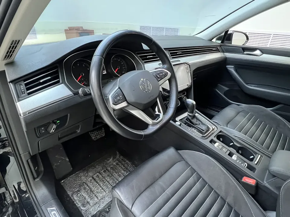 Volkswagen Magotan Magotan 2020 280TSI DSG Comfort Edition 2022 — миниатюра 3