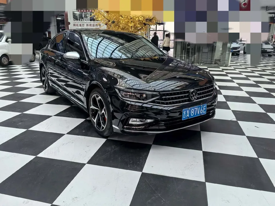 Volkswagen Magotan Magotan 2023 2 million commemorative edition 330TSI DSG luxury model 2024 — миниатюра 2