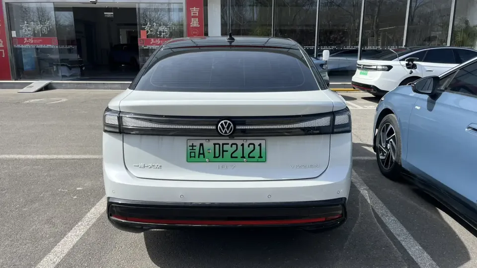 Volkswagen ID.7 VIZZION ID.7 VIZZION 2024 PRO Edition 2024 — миниатюра 4