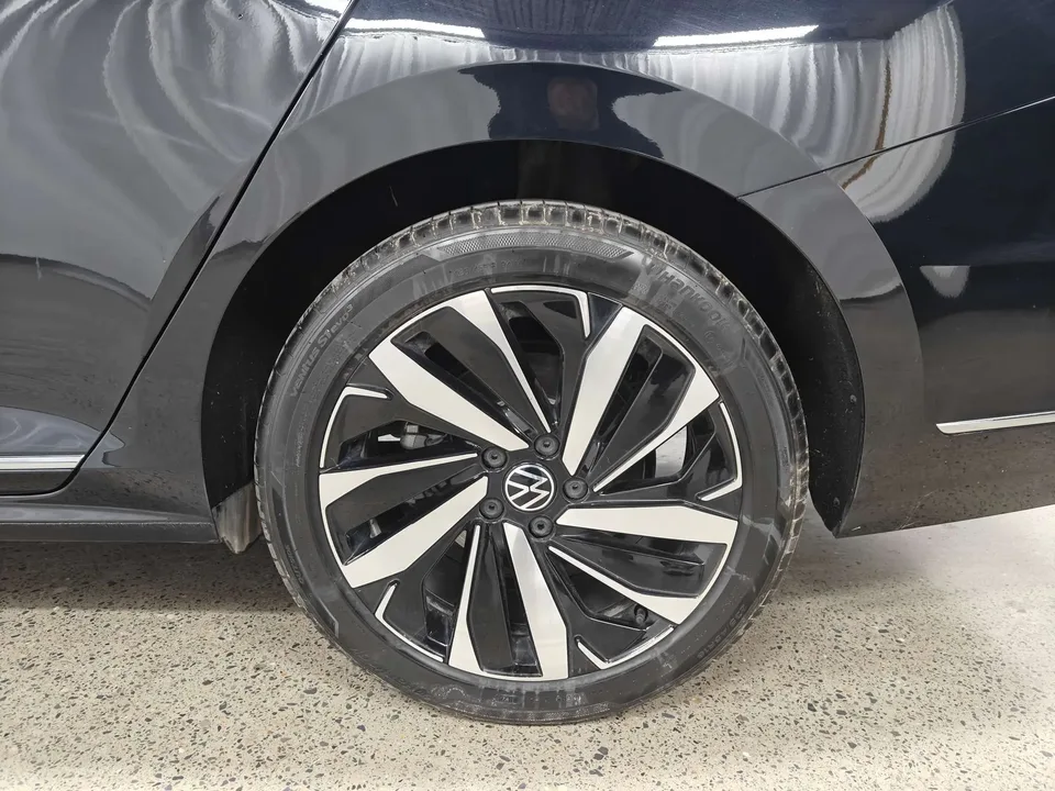 Volkswagen Passat Outstanding Model 380TSI Longteng Edition 2024 — миниатюра 3