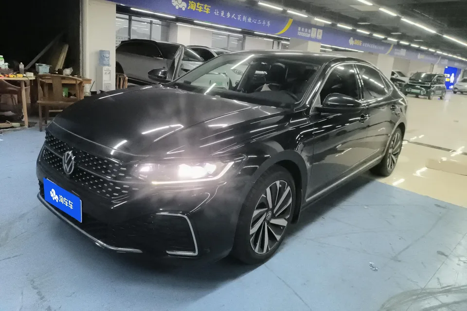Volkswagen Passat 2022