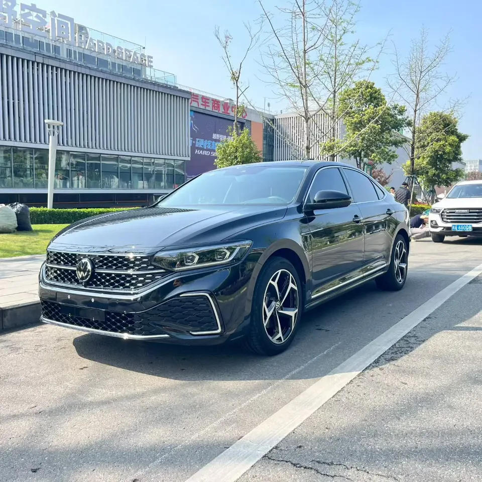 Volkswagen Passat 2024