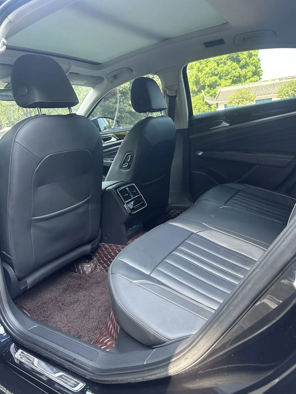 Volkswagen Passat facelift 330TSI Elite Edition 2023 — миниатюра 5