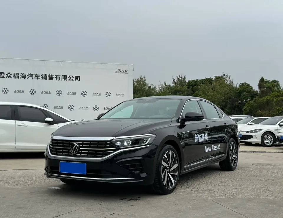 Volkswagen Passat 2025