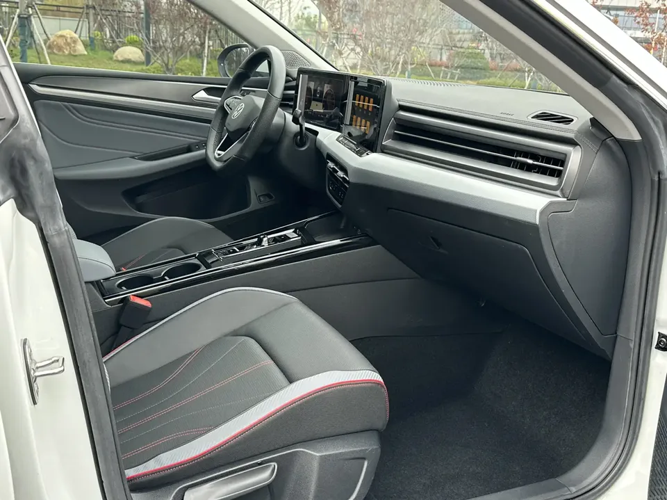 Volkswagen Lamando Lingdu 2023 Lingdu L 280TSI DSG Cool Edition 2023 — миниатюра 3