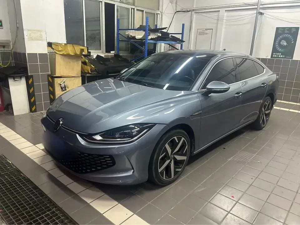 Volkswagen Lamando Lingdu Lingdu L 280TSI DSG Cool Edition 2022 — фото 1, купить с доставкой в Москву