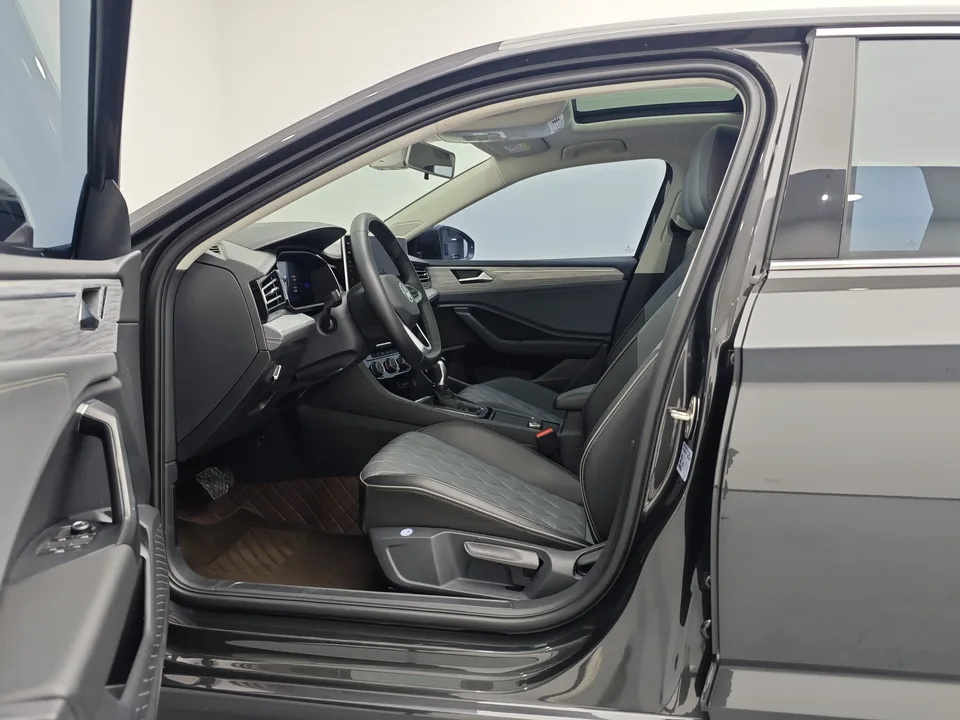 Volkswagen Sagitar 2023 Sagitar 300TSI DSG Beyond Edition 2024 — миниатюра 5