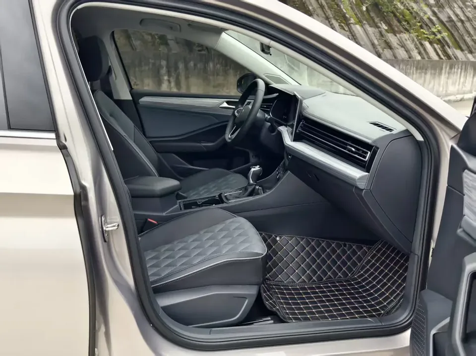Volkswagen Sagitar Sagitar 300TSI DSG Beyond Edition 2025 — миниатюра 5