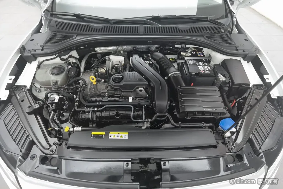 Volkswagen Sagitar Sagitar 300TSI DSG Beyond Edition 2024 — миниатюра 2