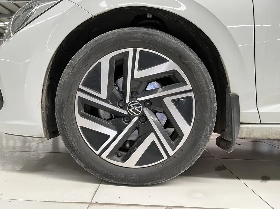 Volkswagen Sagitar 2023 Sagitar 300TSI DSG Beyond Edition 2023 — миниатюра 3