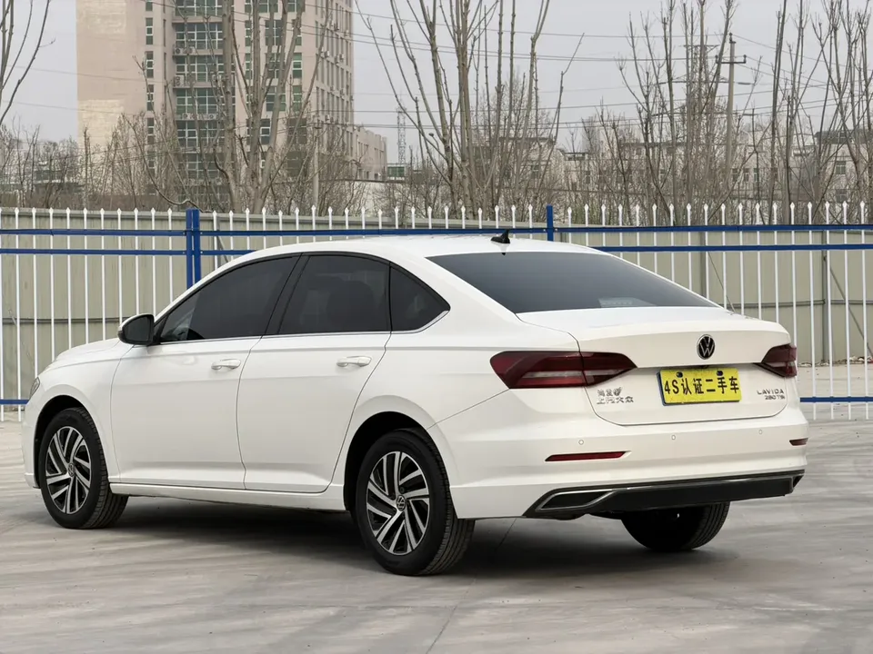 Volkswagen Lavida Lavida 2022 280TSI DSG Comfort Edition 2022 — миниатюра 2