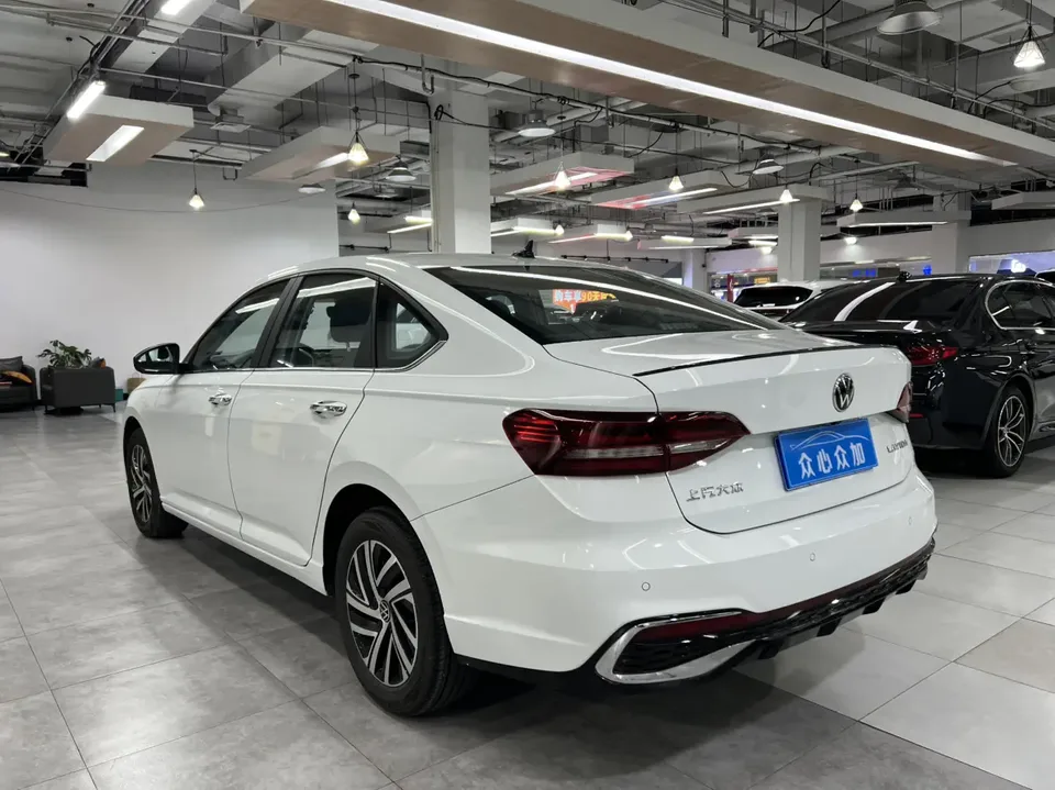 Volkswagen Lavida Lavida 2024 300TSI DSG Starry Sky Leading Edition 2024 — миниатюра 2