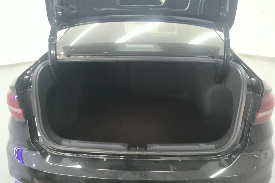 Volkswagen Lavida 300TSI DSG Starry Sky Edition 2023 — миниатюра 5
