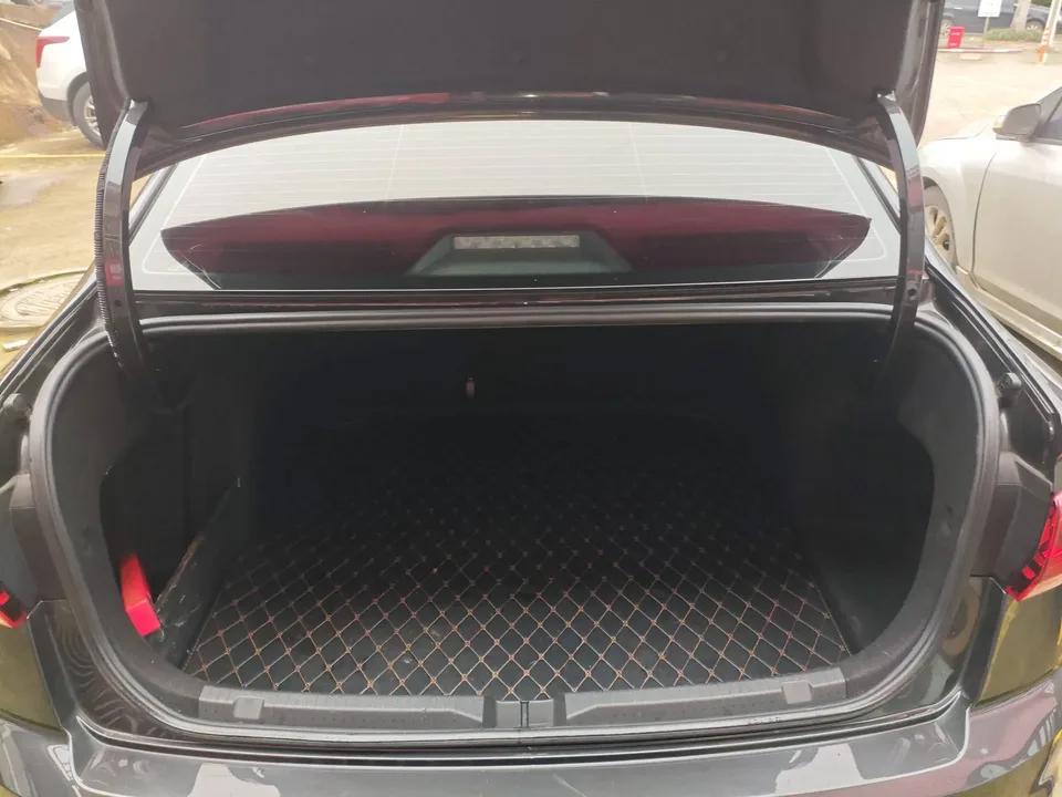 Volkswagen Bora Bora 2023 280TSI DSG Comfort Edition 2024 — thumbnail 3