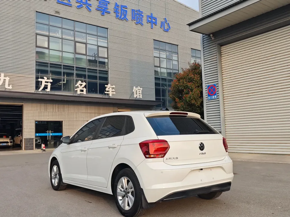 Volkswagen Polo Polo 2023 facelift Plus 1.5L Automatic Indulgence Edition 2024 — thumbnail 4