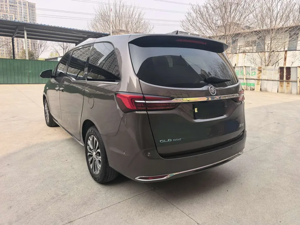 Buick GL8 GL8 2022 facelift land business class 2.0T smart premium model 2022 — thumbnail 2