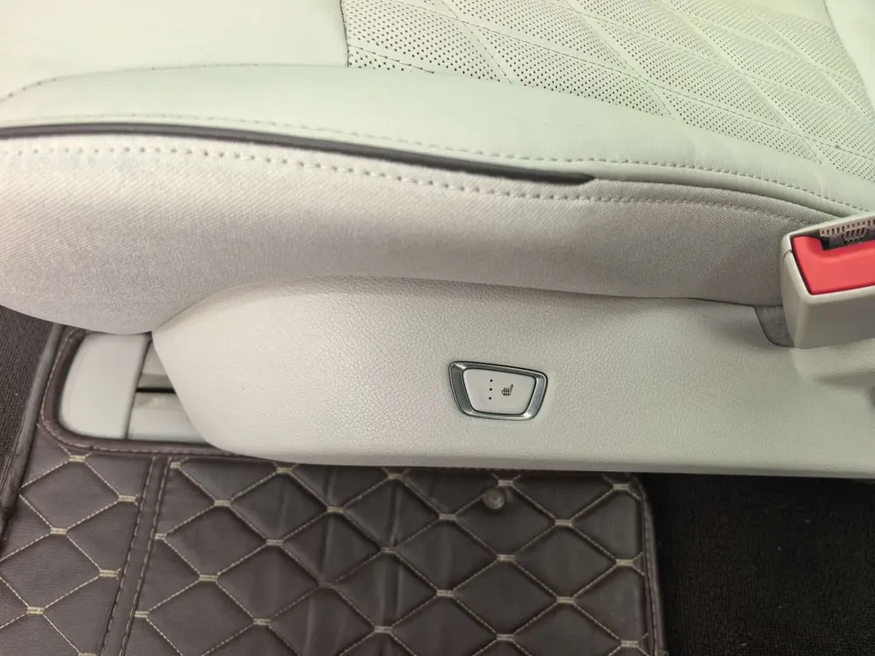 Buick GL8 GL8 2022 facelift land business class 2.0T smart premium model 2022 — thumbnail 4