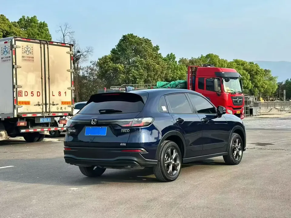 Honda HR-V 240TURBO CVT Premium Edition 2023 — миниатюра 2
