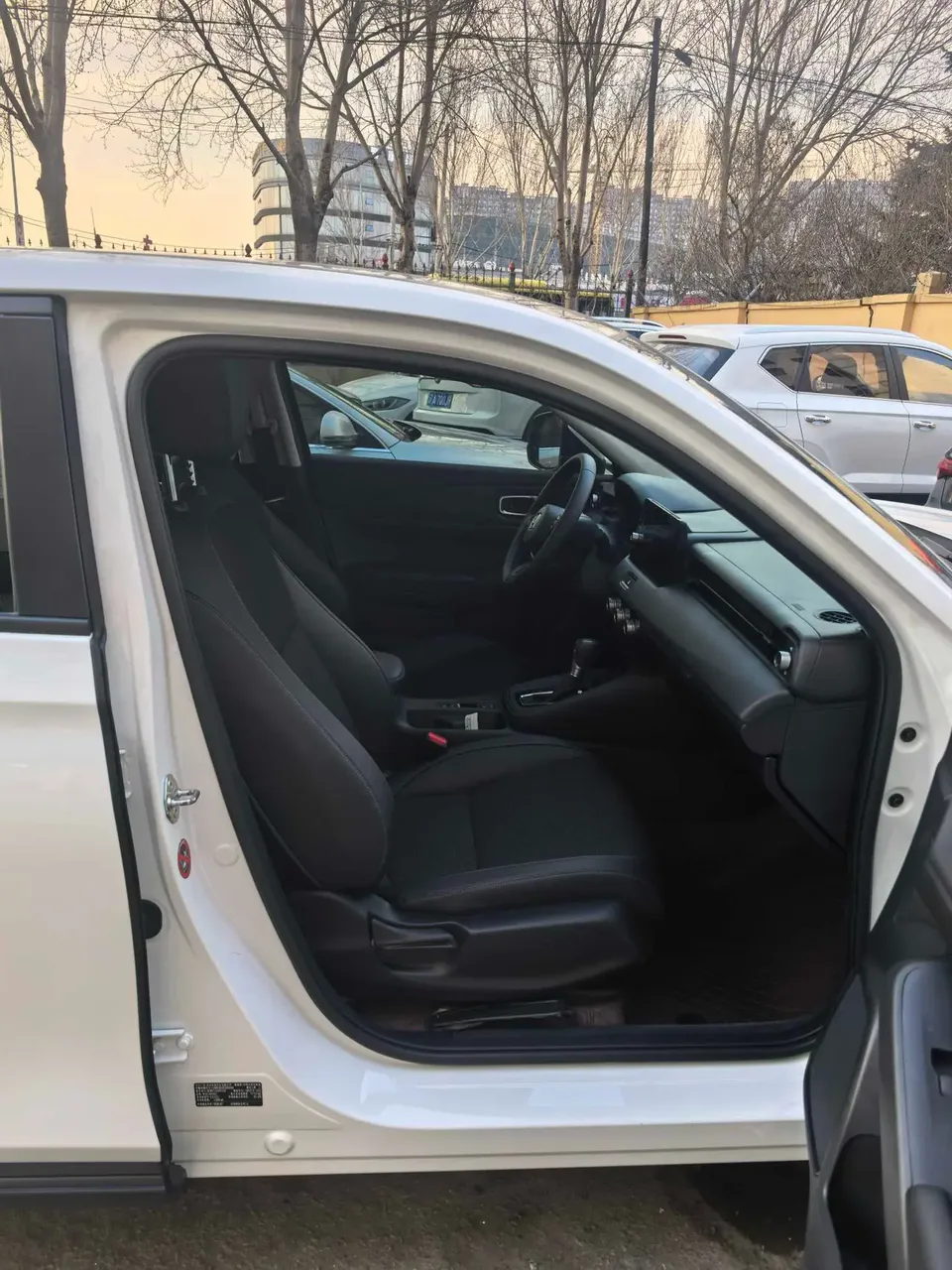Honda WR-V Honda XR-V 2023 1.5L CVT Hot Edition 2022 — миниатюра 4