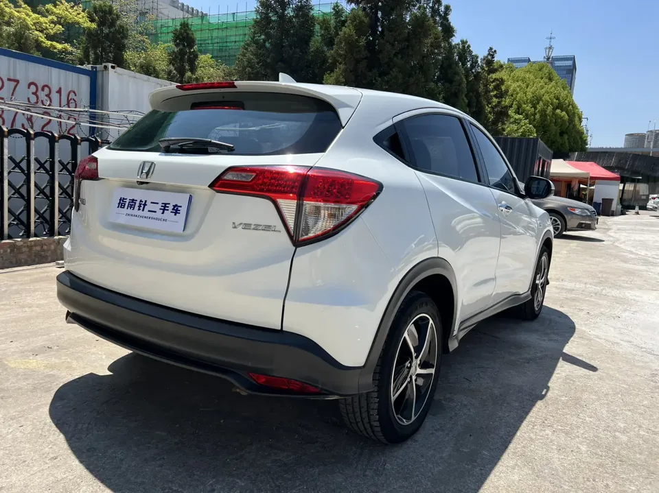 Honda VEZEL 1.5L CVT Elite Edition 2022 — миниатюра 2