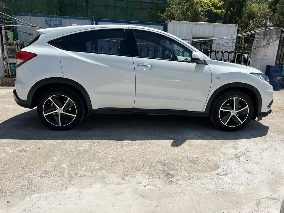 Honda VEZEL 1.5L CVT Elite Edition 2022 — миниатюра 5