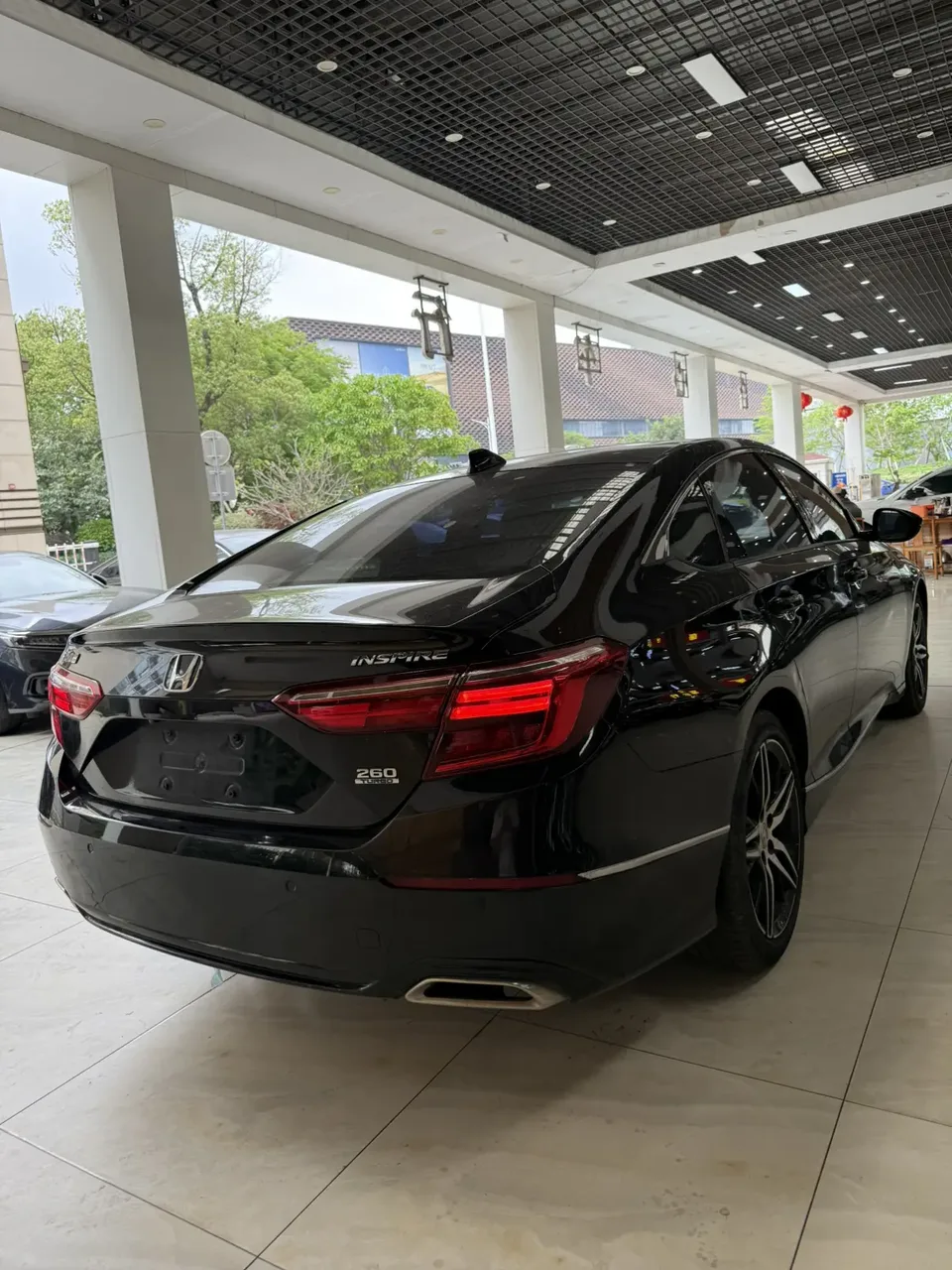 Honda Inspire 2022 Insignia 260TURBO Fine Edition 2022 — миниатюра 2