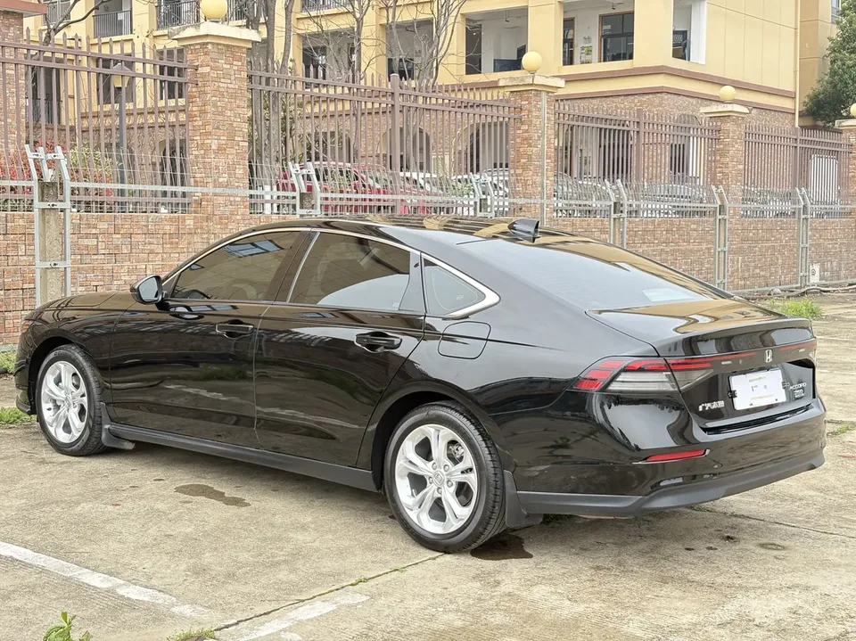 Honda Accord Rui T 260TURBO Deluxe Edition 2024 — миниатюра 2