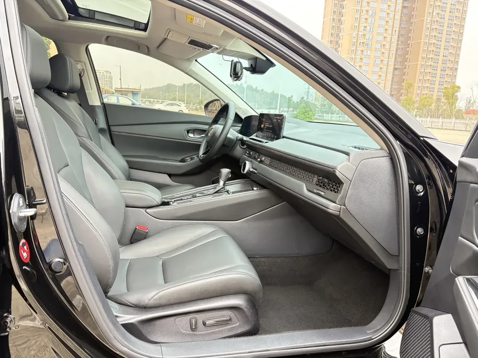 Honda Accord Rui T 260TURBO Deluxe Edition 2024 — миниатюра 3