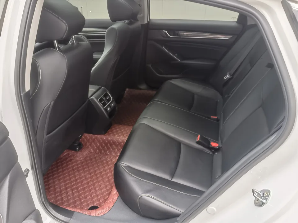 Honda Accord 2022 Accord Hybrid 2.0L Phantom Night Smart Edition 2023 — миниатюра 3