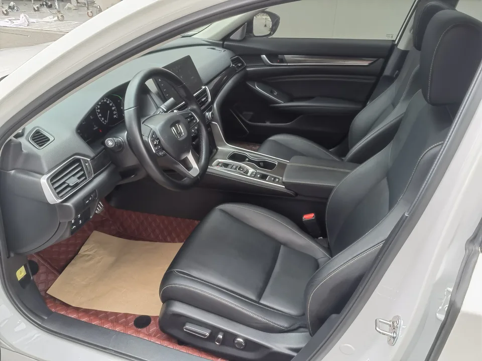 Honda Accord 2022 Accord Hybrid 2.0L Phantom Night Smart Edition 2023 — миниатюра 5