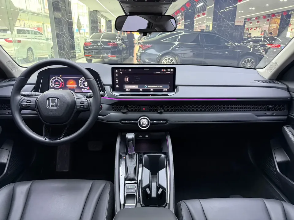Honda Accord Sports Series Sharp T-Motion 260TURBO Luxury Edition 2025 — миниатюра 3