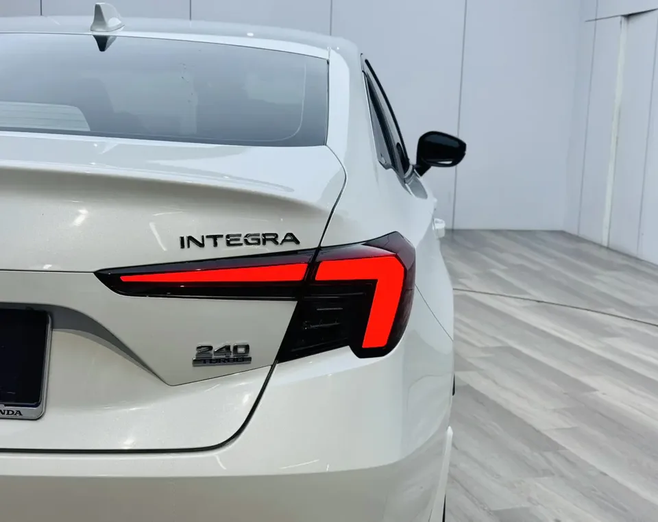 Honda Integra 240TURBO CVT Technology Edition 2024 — миниатюра 3