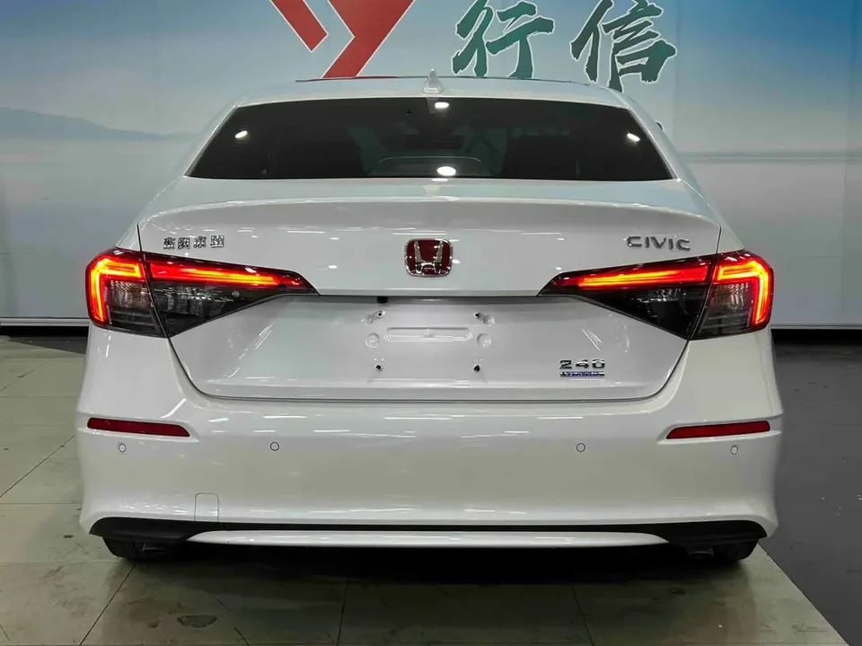 Honda CIVIC 2022 Civic 240TURBO CVT Power Control Edition 2022 — миниатюра 2