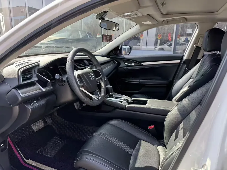 Honda CIVIC 220TURBO CVT Dynamic Edition National VI 2022 — миниатюра 5