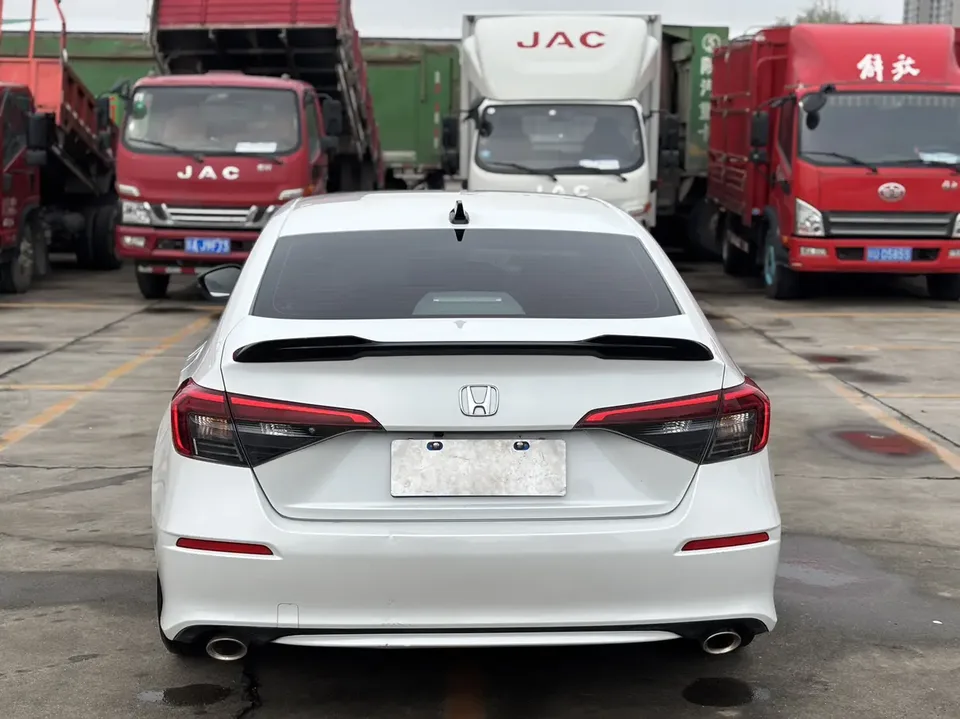 Honda CIVIC 2022 Civic 240TURBO CVT Dynamic Edition 2022 — миниатюра 2