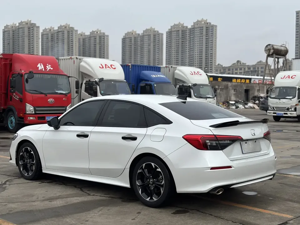 Honda CIVIC 2022 Civic 240TURBO CVT Dynamic Edition 2022 — миниатюра 4