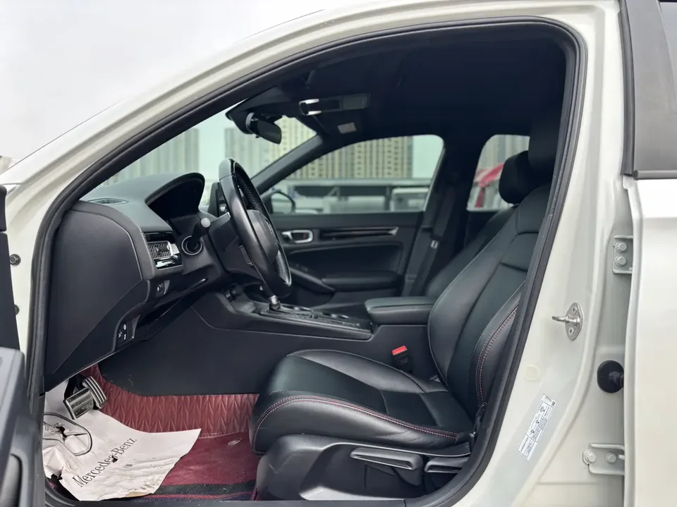 Honda CIVIC 2022 Civic 240TURBO CVT Dynamic Edition 2022 — миниатюра 5