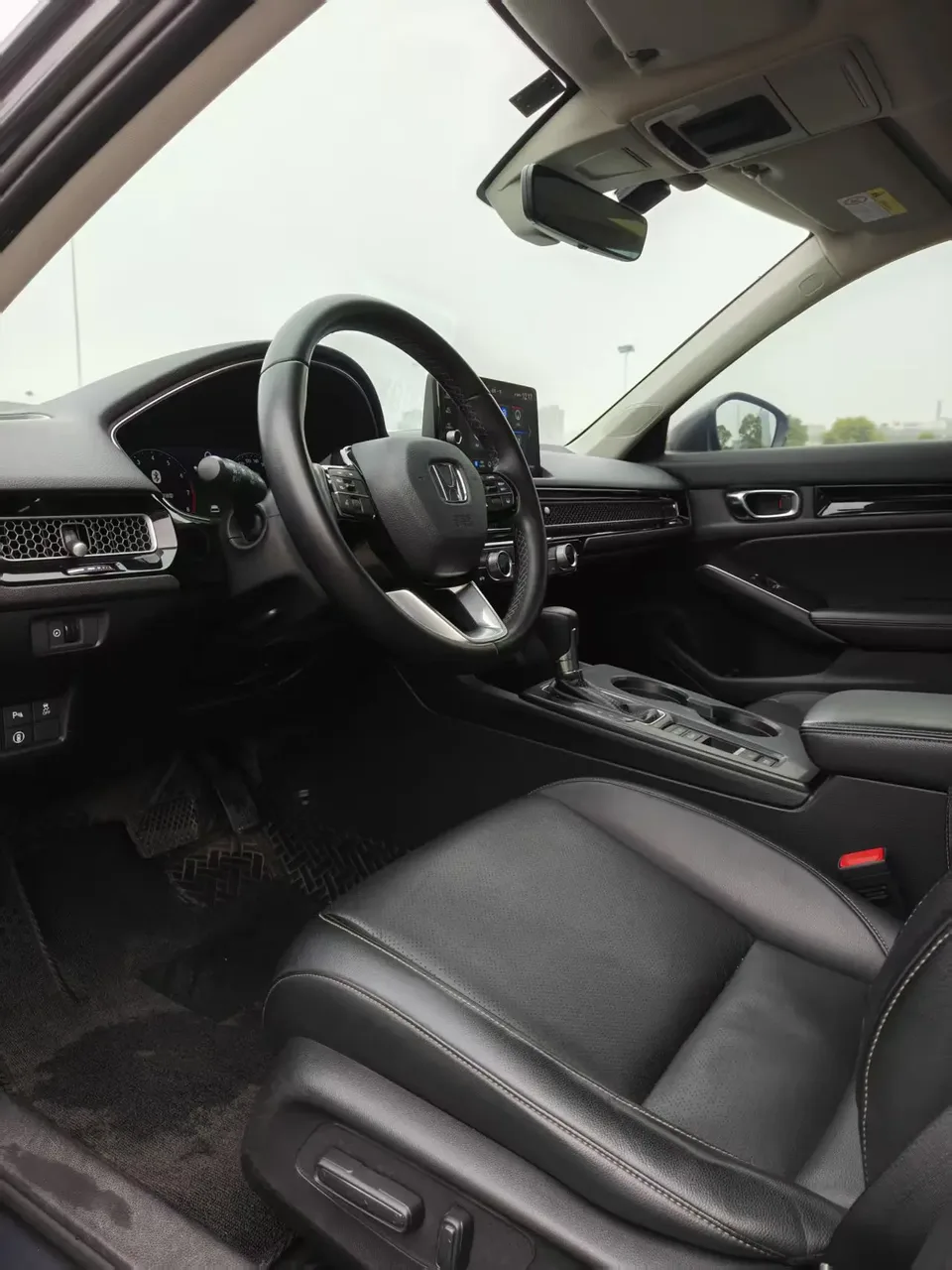 Honda CIVIC 2022 Civic 240TURBO CVT Power Control Edition 2022 — миниатюра 3