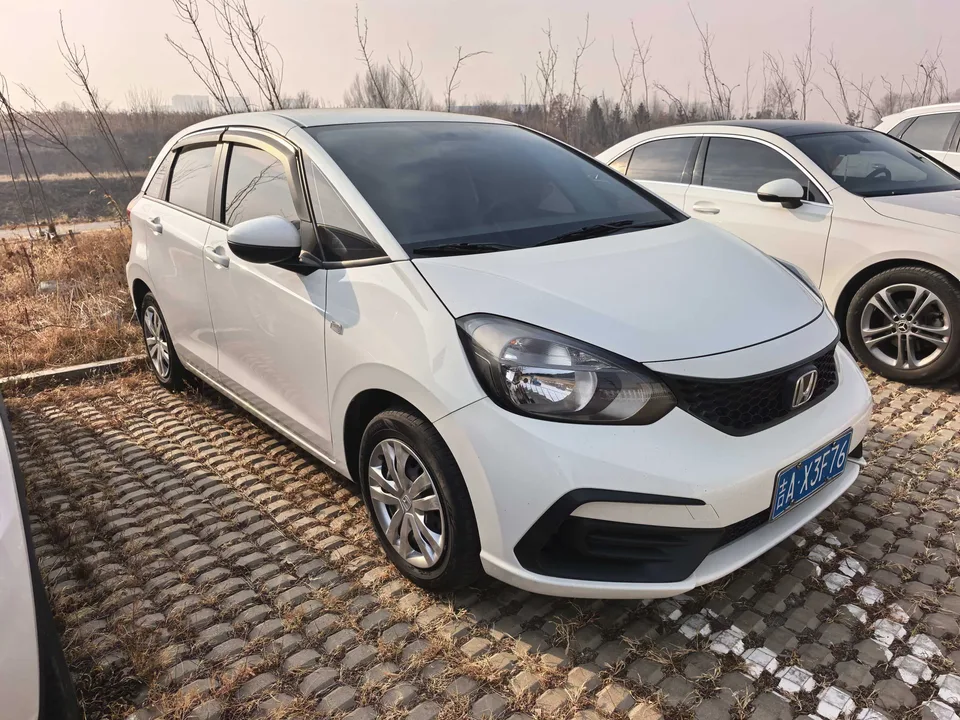 Honda FIT 1.5L CVT Unlimited MUGEN Edition 2022 — миниатюра 3