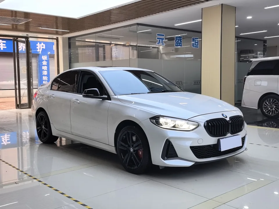 BMW 1 Series facelift 125i M Sport Night Edition 2022 — миниатюра 2